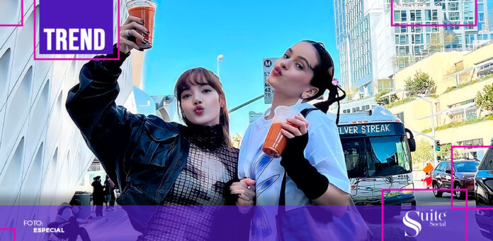lanzamiento Lisa y Rosalia Rosalía y Lisa, de Blackpink, lanzan el sencillo `New Woman´, en donde vuelven a la estética de la primera década del 2000 y destacan el empoderamiento femenino